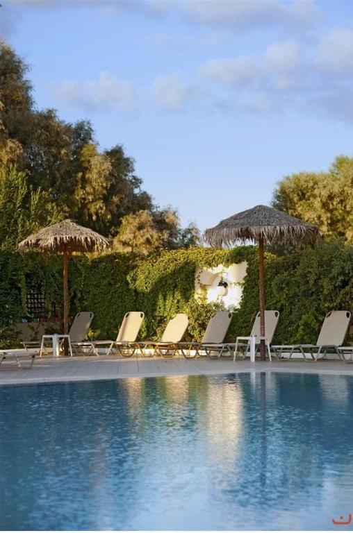Alexia Beach Hotel Agia Marina Exterior foto